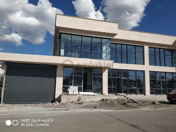 Oto Sanayide Plazada Satılık 1570m2 Sıfır İşyeri 2