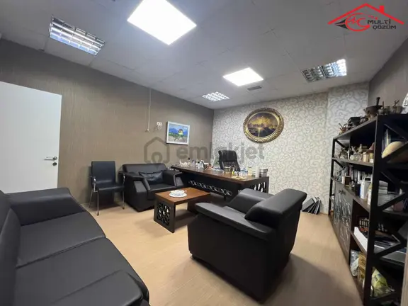 Yenibosna Yıldırım Beyazıt Caddesinde Kiralık Dükkan İşyeri Ofis Depo İş Hanında 2