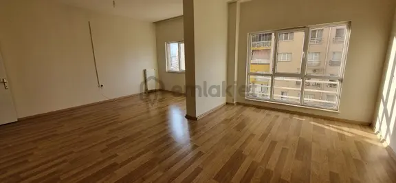 Bursa Merkezde 3+1 Kiralık Daire 1