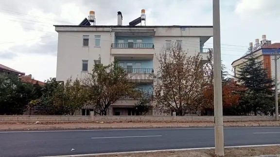 Şarkışla Hsk Rönesans Emlak^tan Esentepede Satılık Komple Bina 2