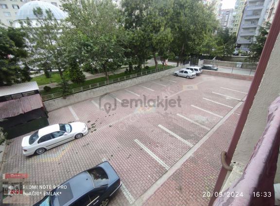 Çağrı Emlak'tan Araplar Pazarına Çok Yakın Ara Kat Geniş Bakımlı 1