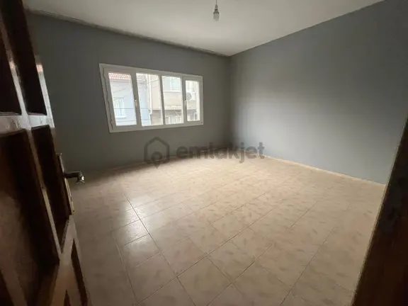 Konak Mehtap Mah.de 2+1 95m2 Ayrı Mutfak Arakat Klasik Kiralık Daire 2