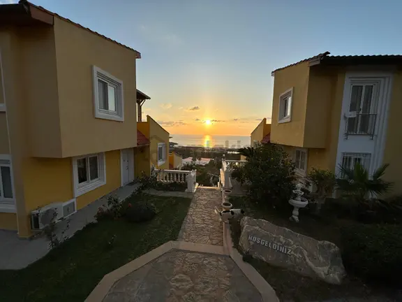 Gazipaşa Koru Mah.deniz Manzaralı Eşyalı Satılık 2+1 Daire 2