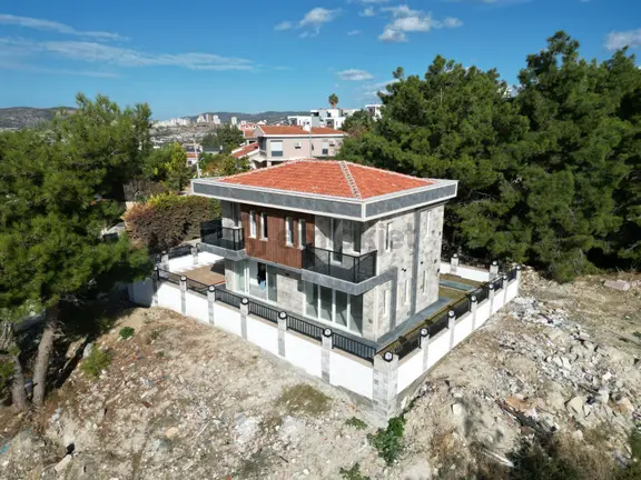 Full Manzaralı-özel Havuz/otopark-300 M2 Bahçe-yeni Yapım Lüx-tamamı Müstakil Villa 1