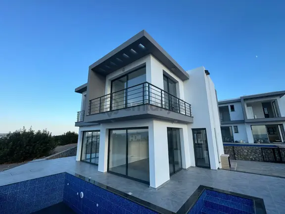 Kıbrıs Girne Esentepede Satılık Villalar 1