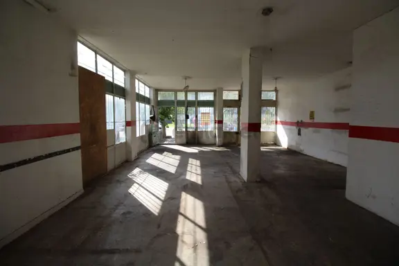 Aksaray Pınar Mahallesi'nde Ana Caddede Kiralık 80 M² Dükkan 2