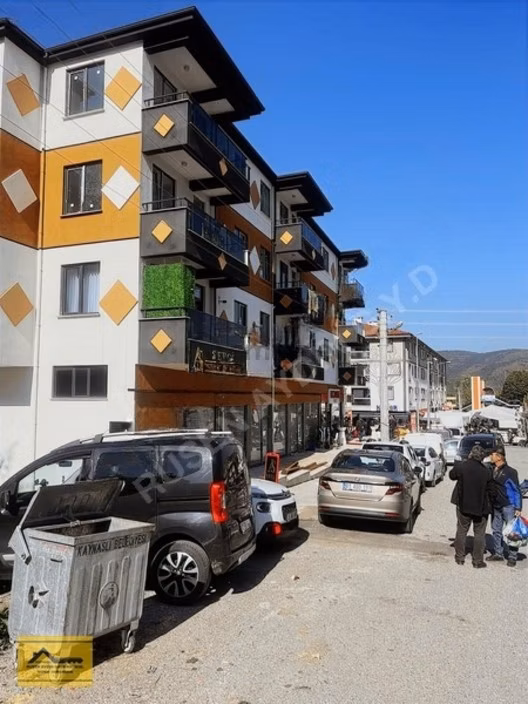 Ruşen Aydın Gayrimenkul'den Kaynaşlı Merkezde Satılık Daireler 2