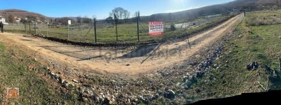 Haydariyede Köy İçinde Satılık Arsa 1