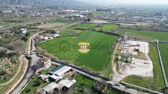 Hb'den Satılık Tarla, Merkezi Konum Kadastral Yol Cepheli 2