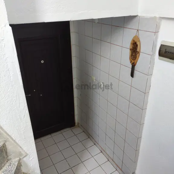Kapızlı' Da Satılık Bahçeli, Otoparklı, Yazlık 2