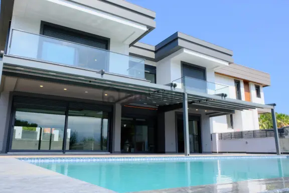 Kemer Kiriş Doğa Manzaralı Satılık Müstakil 4+1 Villa 1