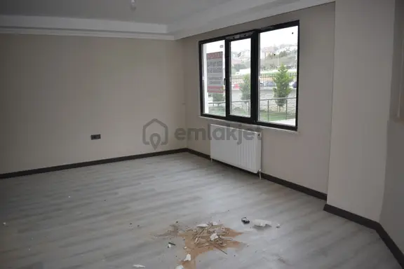 Büyükçekmece Cumhuriyet Mah Lüx Merkezi Sıfır Geniş Bahçeli 3+1 Satılık Daire 1