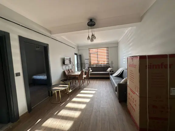 Akev Gayrimenkul'den Sırrın'da Lüks Sitede Kiralık 1+1 Giriş Kat 2
