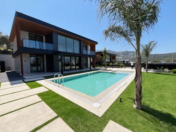 Bodrum Yalıkavak Satılık Özel Mimari Havuzlu Müstakil 4+1 Villa 2