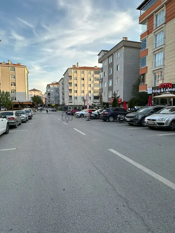 Toprak İnşaat...hastane Ve Adliyeye Sıfır Köşe Mükemmel Konumda 3+1!!! 2