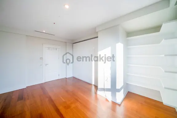 Selenium Twins Boğaz Manzaralı 4+1 Satılık Daire 330 M2 2