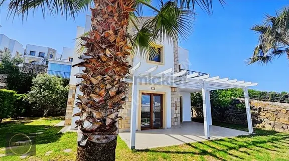 Bodrum Gümüşlük Yalıkavak Geniş Bahçeli Havuz Projeli Köşe Villa 1