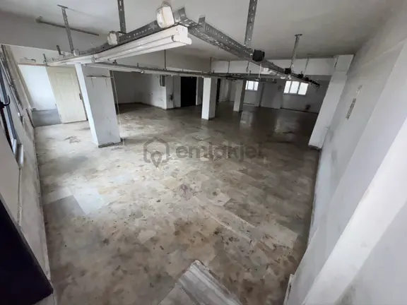 Zafer Gayrimenkulden Kiralıkdükkan 1.kat200m2asansörlü Tranvayacephe İstanbulsultangazi U.mumcu Mhde 1