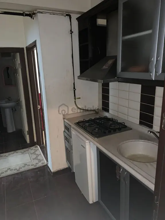 Anadolu Üniversitesi İletişim Kapısı Karşısı 1+1 Ayrı Mutfaklı Kombili Daire 2