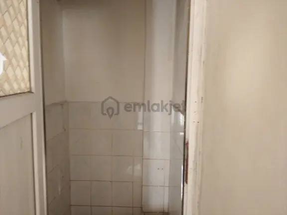 Esenler Turgut Reis Mahallesinde 3+1 125 Metre Kare Kiralık Daire 2