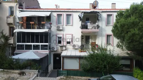 Turyap Foça'dan İsmetpaşada Plaj'a Yakın Konumda Satılık 2+1 Daire 1
