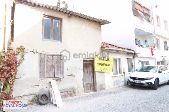 Mudanya Alt Cadde'de Denize 100 Metre Mesafede 2 Müstakil Yapı 1