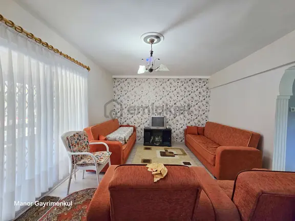 Kuşadası Sahil Sitelerinde 3+1 Özel Havuzlu Plaja 400 Metre Yazlık 2