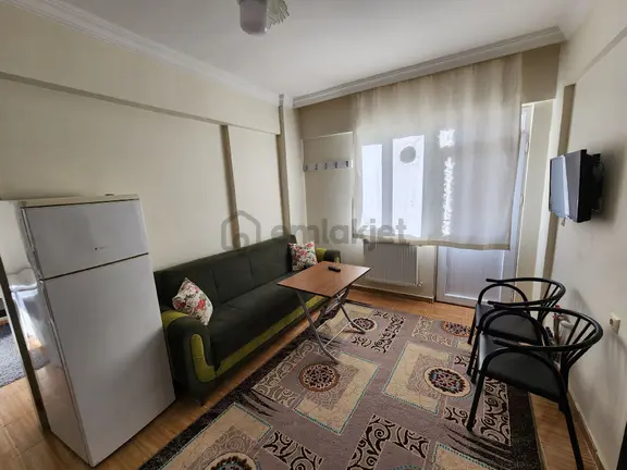 Bayar Gayrimenkulden Üniversiteye 50 M Temiz Eşyalı 1+1 Stüdyo Daire 2