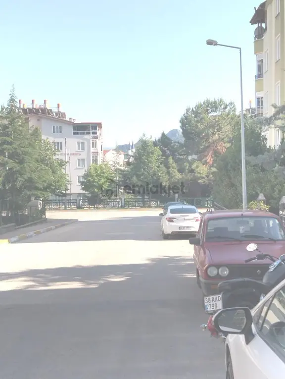 Tokat Merkez Karşıyakada Eşyalı 1+1 Daire 2