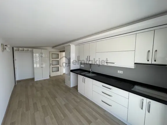 Kuşadası Değirmenderede 4+1 Geniş Teraslı Satılık Dubleks Daire 2