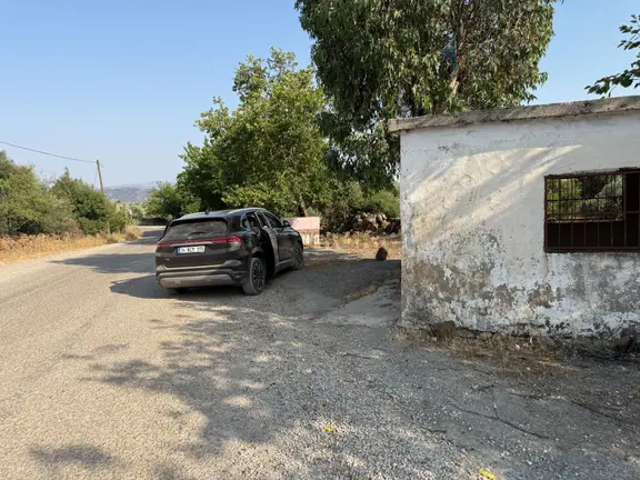 Yankı'dan Hassa Ardıçlı Hacılar Köyü Yolu Üzeri 2.350 M2 Müstakil Tarla 1