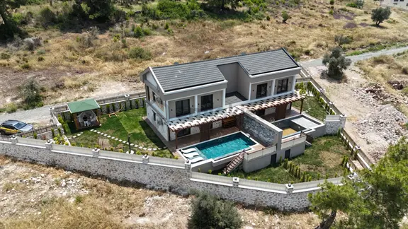 Goldhouse Dan Satılık Villa Havuzlu Ultra Lüks 3+1 2