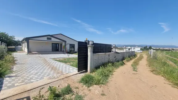 Eşiyok Emlak'tan Torbalı Özbey De Satılık Tarla+müstakil Ev 1
