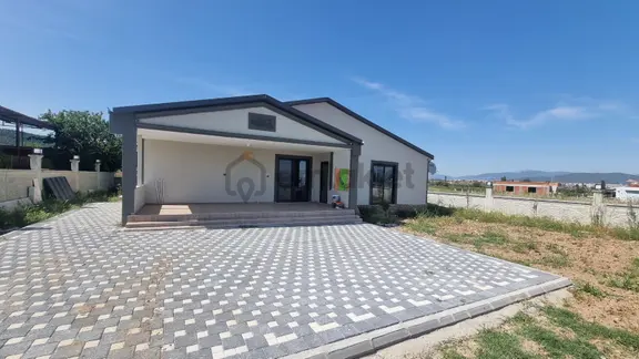 Eşiyok Emlak'tan Torbalı Özbey De Satılık Tarla+müstakil Ev 2