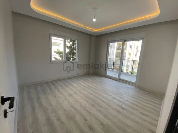 Kızıltoprakta Arakat 2+1 1