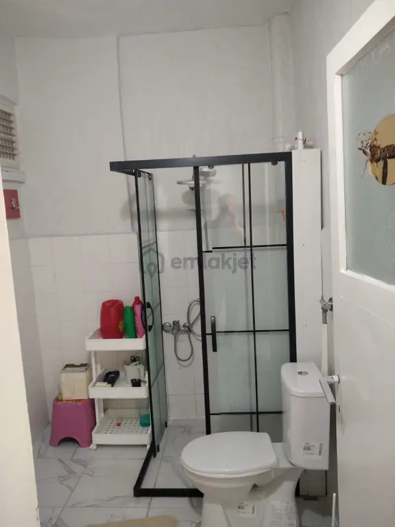 Sücüllü Emlaktan Satılık 2+1 Geniş 145 M2 Daire 2