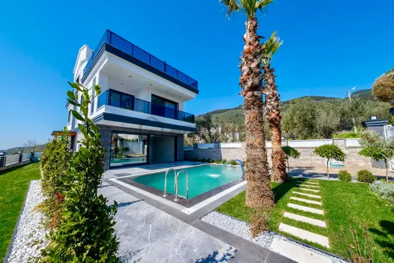 Akçay Sezgin Emlaktan Hayalleriniz Gibi Süper 5+1 Ultralüx Villa 1