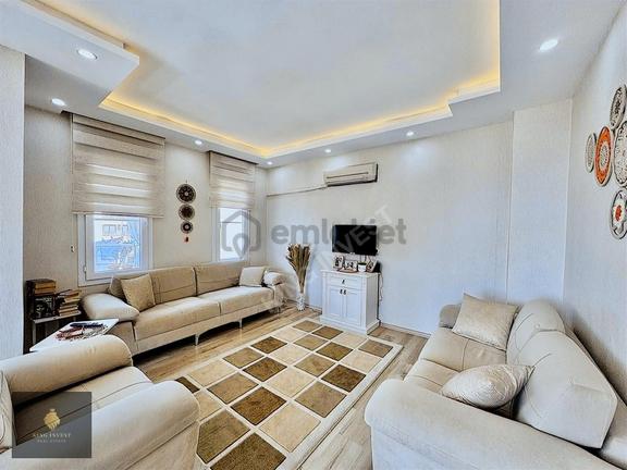 King 'den Denize 250m Mesafe Site İçerisinde Havuzlu Yapılı 2+1 1