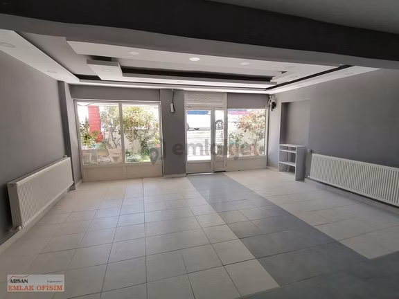 67m2 Kombili Hastane Yakını İçi Komple Yenilenmiş Dükkan 1