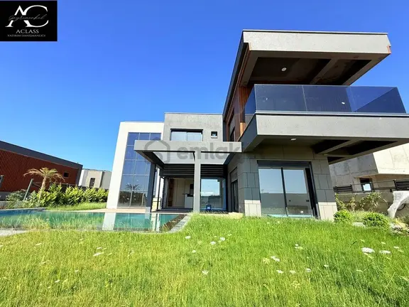 Panaromık Manzara-özel Havuz/otopark-500m2 Bahçe-modern-müstakil 2