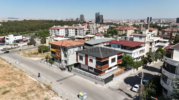 Roxy Group'tan Güvenevler'de 6+1 Muhteşem Bir Yapı 2