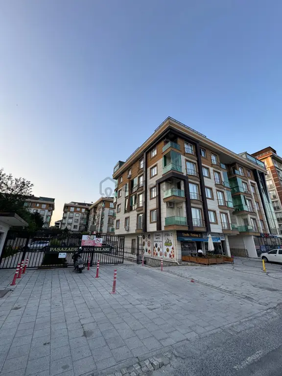 Beylikdüzü Adnan Kahveci Site İçersinde 4+1 200m2 Dubleks Daire 1