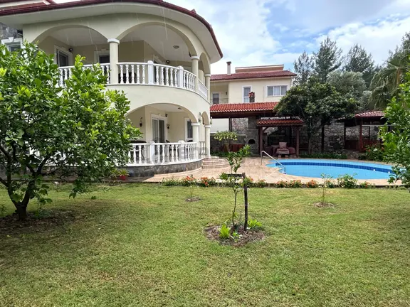 Doğa Mucizesi Akkayada 1500m2 Arsanın İçerisinde 2 Adet Satılık Villalar 1