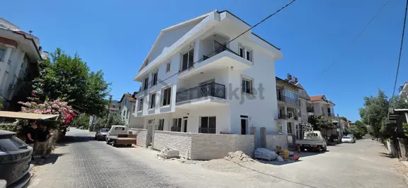 Goldhouse Dan Satılık Daire Pazaryeri Mahallesinde 3+1 Dubleks 1