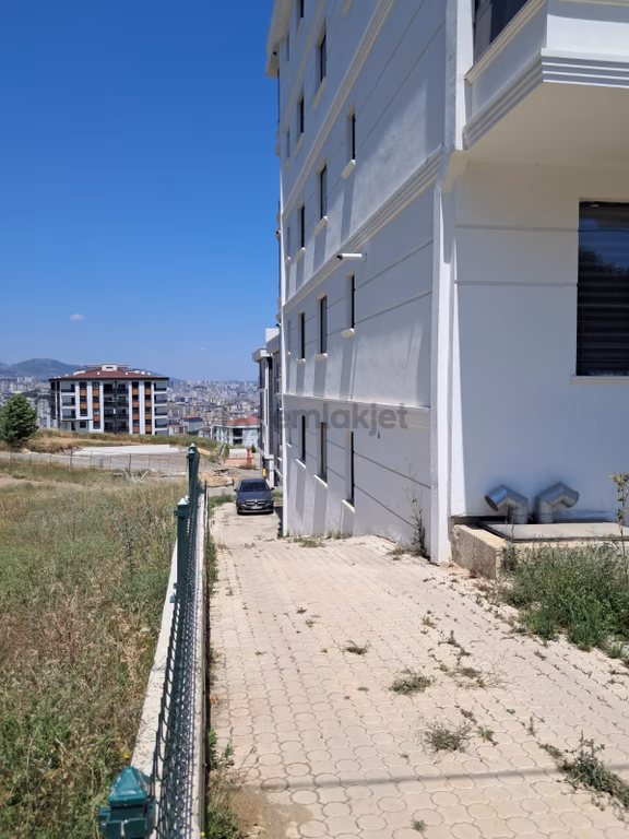 Samsun Atakum Mevlane Mah 2+1 Sıfır Final Okuluna Yakın Acil Satılık Yüksek Giriş Kat 2