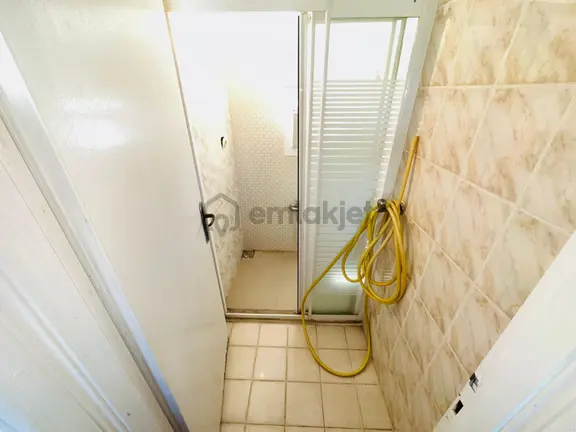 Güre De 4+1 Çift Mutfak Satılık Triblex Müstakil Ev 2