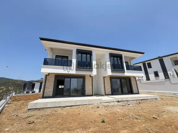 Arya'dan Muhteşem Kazdağları Ve Deniz Manzarasıyla 3+1 Villa 2