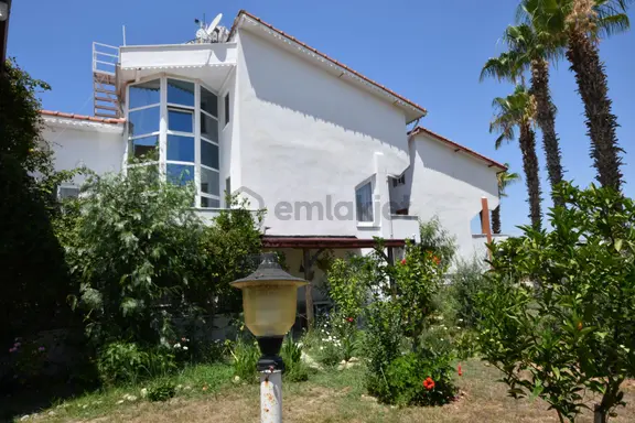 Ato Tatil Sitesi'nde Full Eşyalı Satılık Tripleks Villa 2