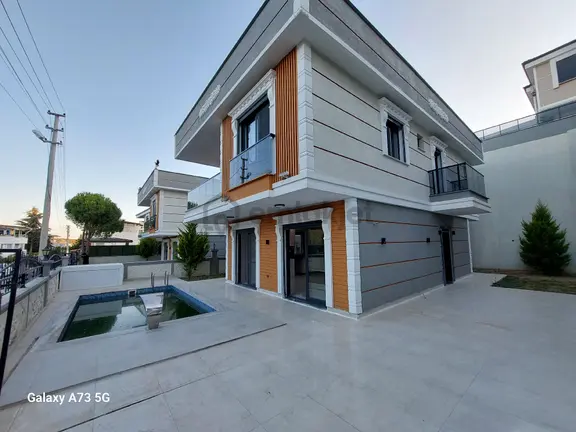 Didim Mavişehir'de Satılık Tam Müstakil Villa 2