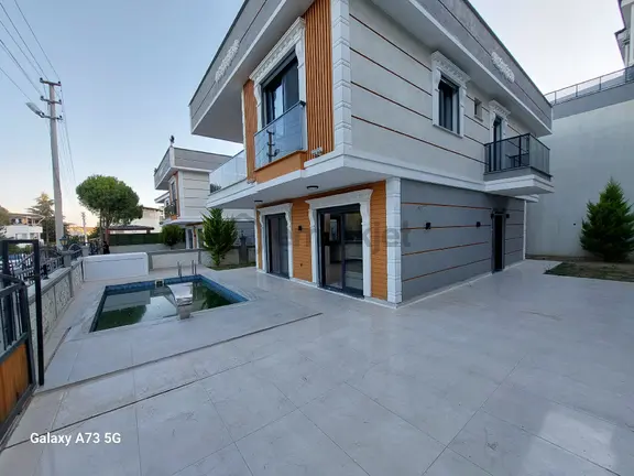 Didim Mavişehir'de Satılık Tam Müstakil Villa 1